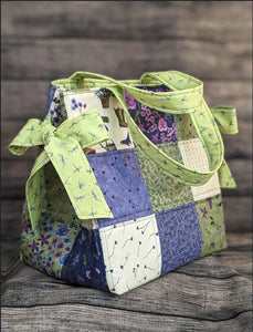 Box Bottom and Bows Tote PDF Pattern